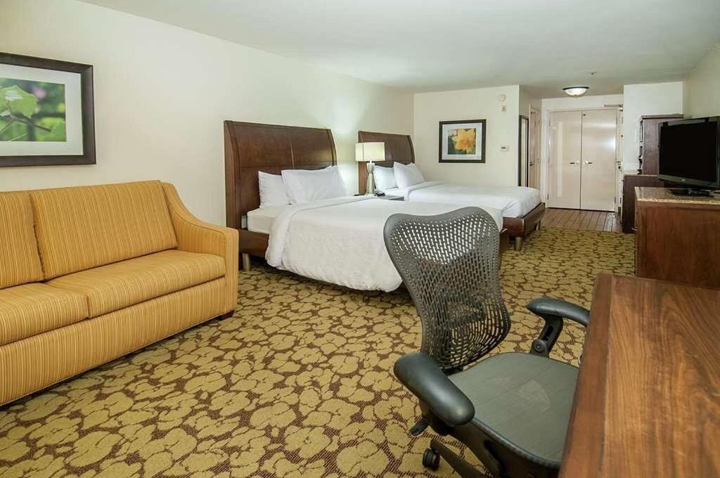 Wyndham Garden New Orleans Airport Hotel Kenner Exterior photo