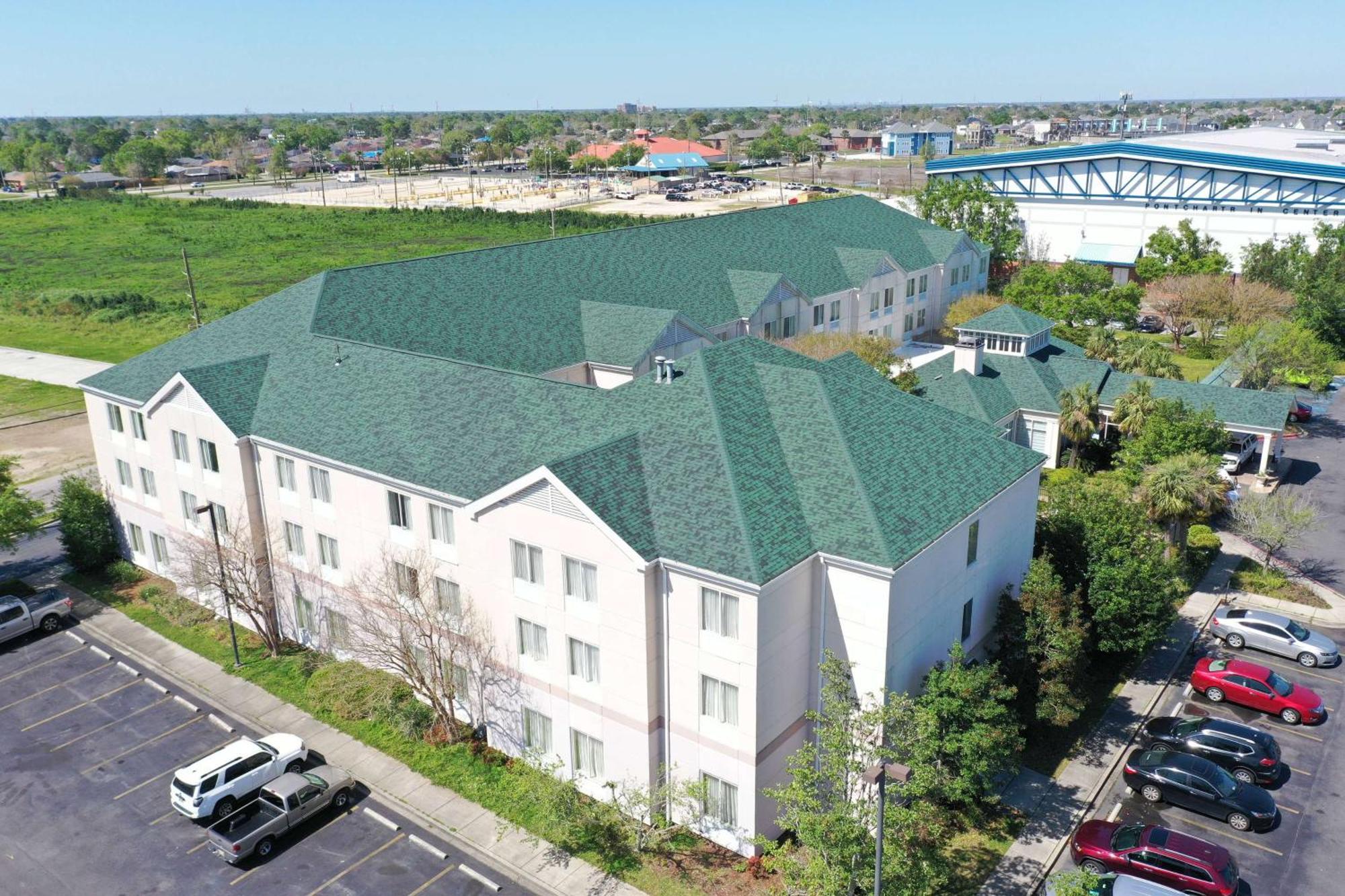 Wyndham Garden New Orleans Airport Hotel Kenner Exterior photo